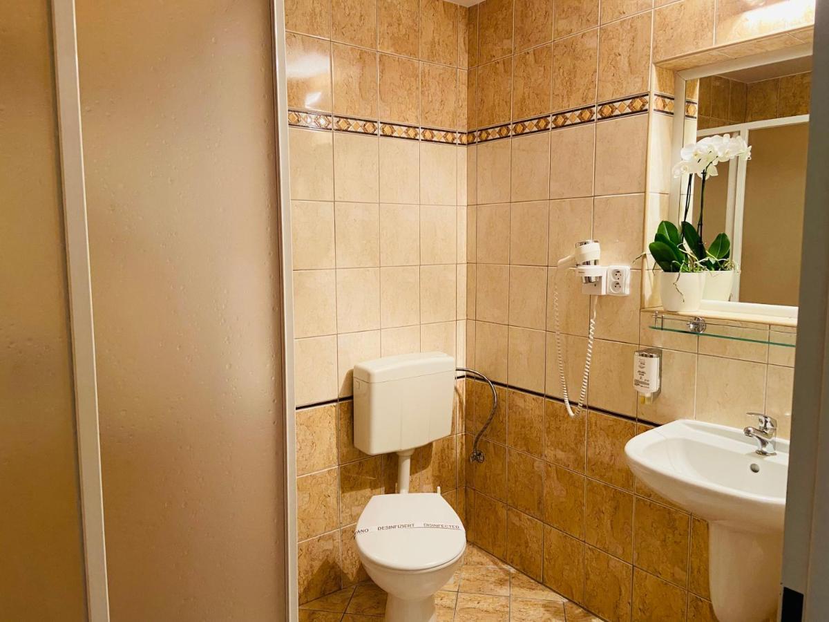 Garni Hotel Pyramida خب المظهر الخارجي الصورة